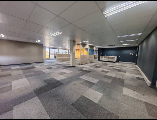 1,662M² OFFICE FOR SALE IN RANDJESPARK